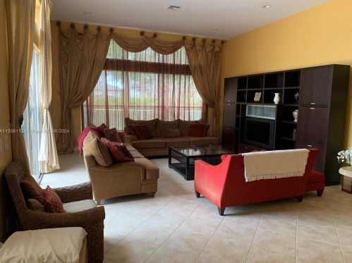 4723 195th Way, Hollywood FL  33029-6203 exterior