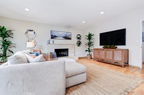 4108 Konya Dr, Torrance CA 90503-1826 exterior