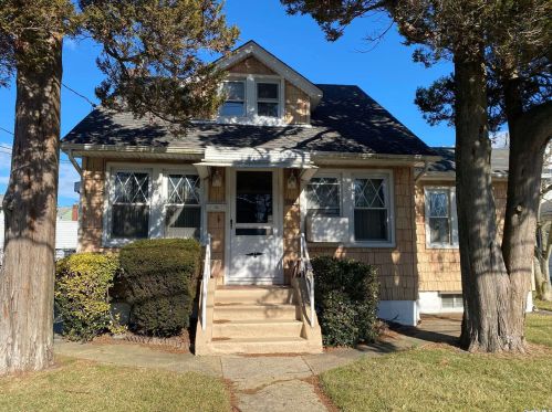 1244 New York Ave, Floral Park, NY 11003-3345