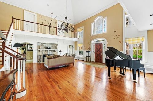 149 Ridgefield Ave, Lewisboro, NY 10590-1713