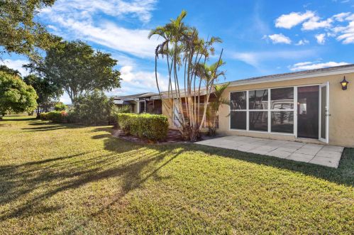 13727 Flora Pl, Delray Beach FL  33484-1658 exterior
