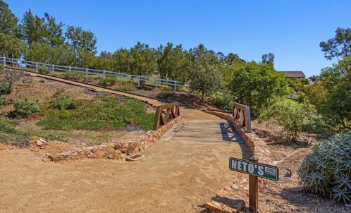 3637 Dove Holw Rd, Encinitas CA 92024-7248 exterior