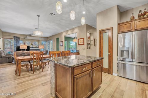 5215 Thunder Hawk Rd, Cave Creek AZ  85331-5593 exterior