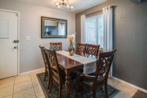 713 O St, Rio Linda CA  95673-2353 exterior