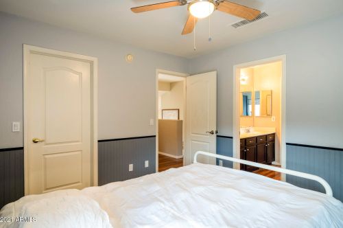 23434 21 Pl, Phoenix AZ 85006-3111 exterior