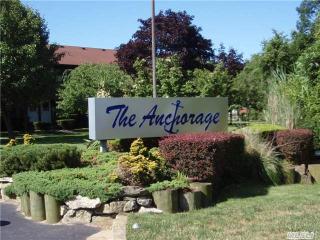 241 Mariners Way, Copiague, NY 11726-5112