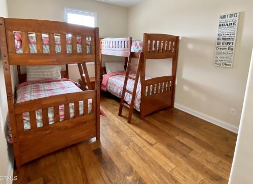 4157 Hemlock St, Oxnard CA  93035-1441 exterior