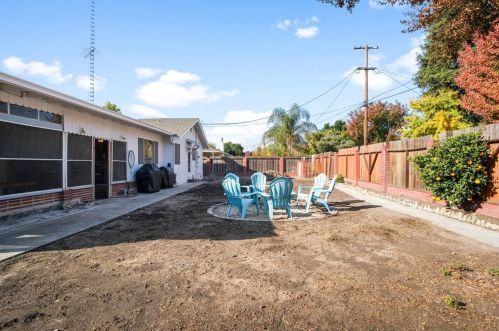409 Rumble Rd, Modesto CA  95350-2316 exterior