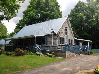 1153 Star Rd, Mooers, NY 12958-3425