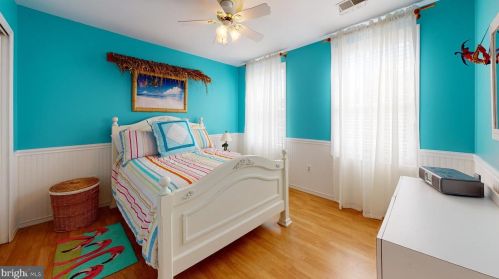 9101 Sainsbury Ct, Bristow VA  20136-1770 exterior