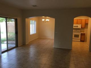 6608 Shaw Butte Dr, Glendale, AZ 85304-1658