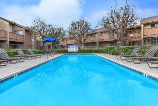 5001 Beach Blvd, Buena Park CA  90621-1157 exterior