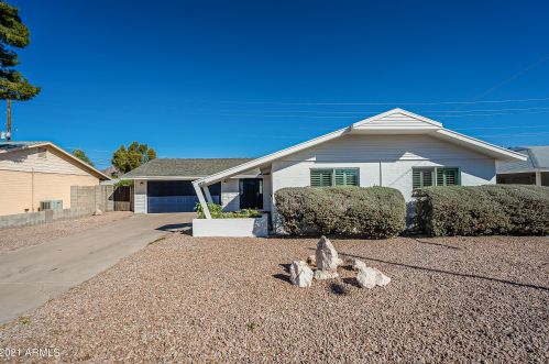 6932 Oak St, Scottsdale, AZ 85257-2040