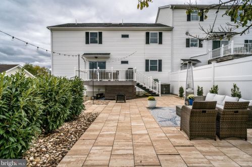 150 Windy Knoll Dr, Harrisonburg VA  22802-8886 exterior