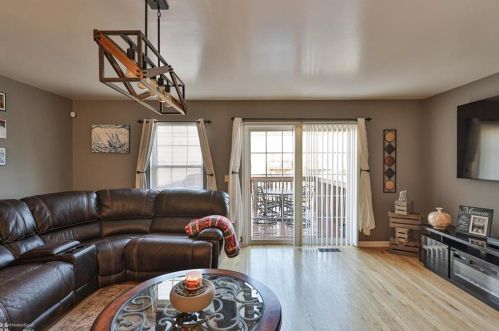 2440 Gillian Ln, Easton PA  18040-5819 exterior