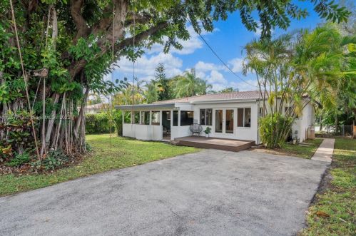 45 103 St, Miami FL 33138-2457 exterior