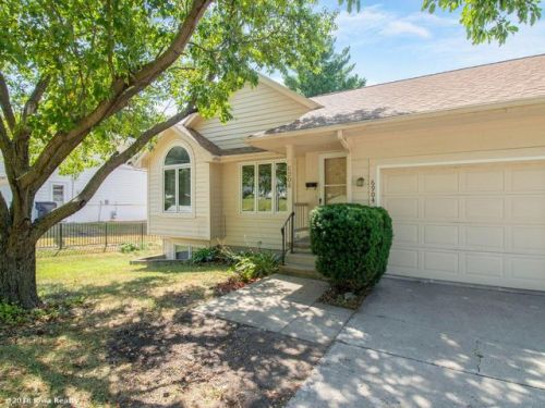 6904 Maryland Dr, Des Moines, IA 50322-3465