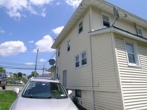 242 Main St, Middletown, NY 10940-6114