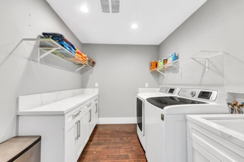 171 Dawn River Way, Folsom CA  95630-5048 exterior