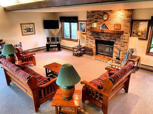 1 Fir Trl, Wisconsin Dells WI  53965-8848 exterior