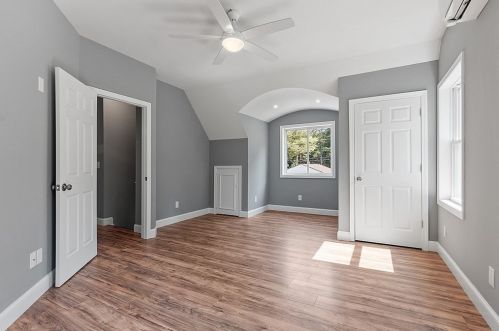 1 James St, Derry NH  03038-4525 exterior