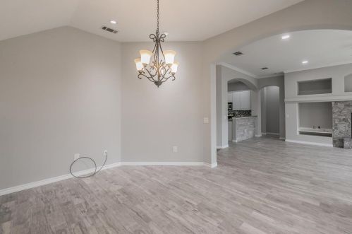 9301 Perimeter St, Denton TX  76207-5636 exterior