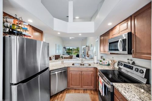 13050 Amberley Ct, Bonita Springs, FL 34135-3472