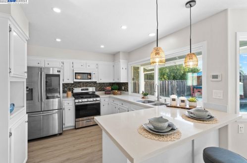 1455 Hudson Way, Livermore CA  94550-5550 exterior