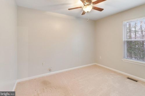 5483 Rector Dr, Woodbridge VA  22193-3703 exterior