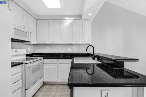 1553 Buttercup Ct, Livermore CA  94551-6718 exterior