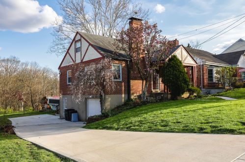 131 Grand Ave, Newport, KY 41075-1955