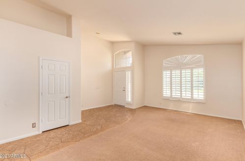 3552 Cosmos Dr, Chandler, AZ 85248-4370