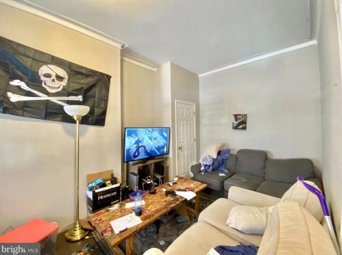 1822 Berks St, Philadelphia PA  19121-2218 exterior