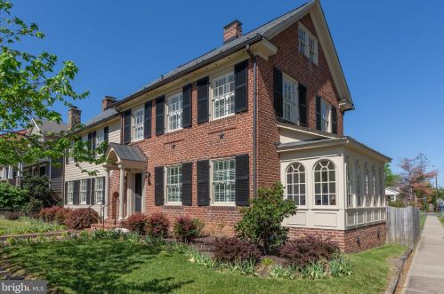 701 Hanover St, Fredericksburg VA  22401-5714 exterior