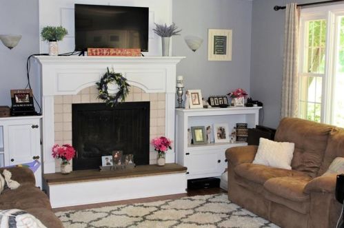35 Airport Rd, Grove City, PA 16127-3801