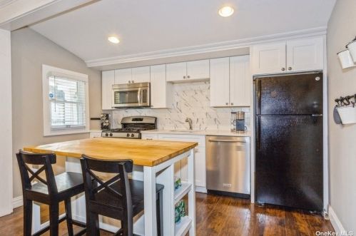 17 Teed St, Huntington Station NY  11746-4331 exterior