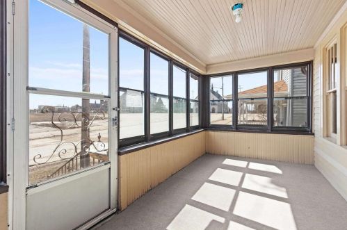 1304 19th St, Two Rivers WI  54241-2601 exterior