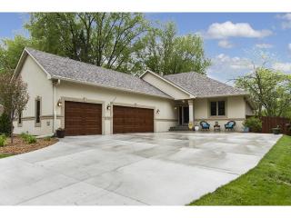 445 Niagara Ln, Minneapolis, MN 55447-4359
