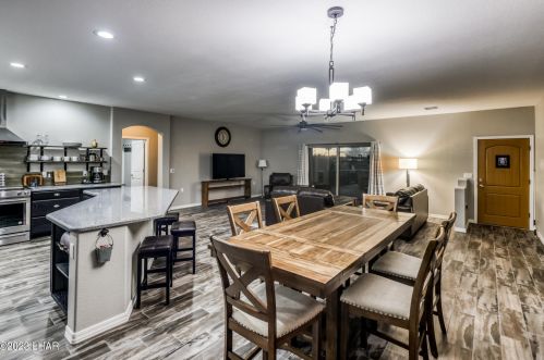 160 Cypress Dr, Lake Havasu City AZ  86403-6863 exterior