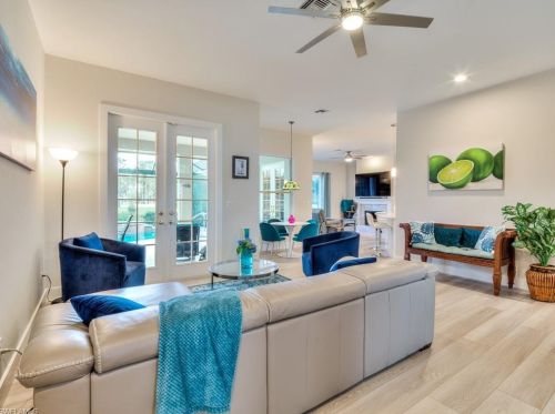 162 Palmetto Dunes Cir, Naples FL  34113-7554 exterior