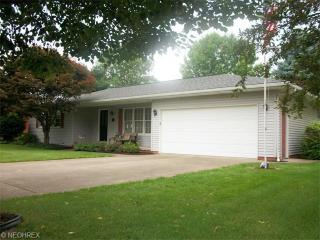 132 Wade Dr, Parral, OH 44622-9460