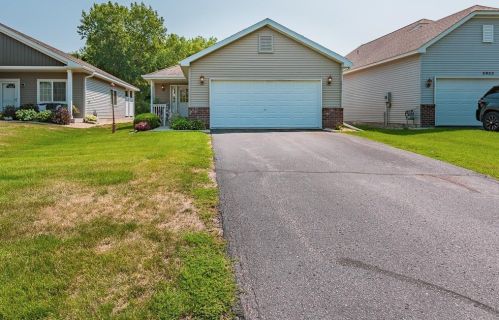 3943 Meadowview Ter, Minnetrista, MN 55375