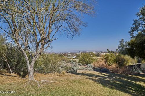 8445 48th St, Phoenix AZ  85044-5704 exterior