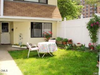37 Washington Ave, Stamford, CT 06902-2316