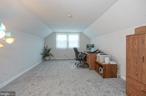 318 White Birch Dr, Riverton NJ  08077-4396 exterior