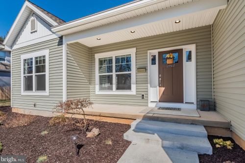 2912 Dickinson Ave, Camp Hill PA  17011-5227 exterior