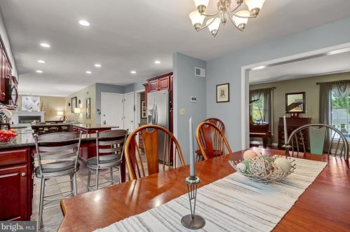 1707 Crossfield Dr, Lancaster PA 17603-6789 exterior