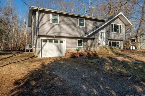 371 Warrenville Rd, North Windham, CT 06250-1129