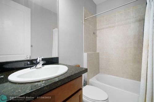 11609 13 Ct, Hollywood FL 33025-2559 exterior
