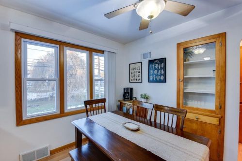 328 Division St, Dodgeville WI  53533-1510 exterior